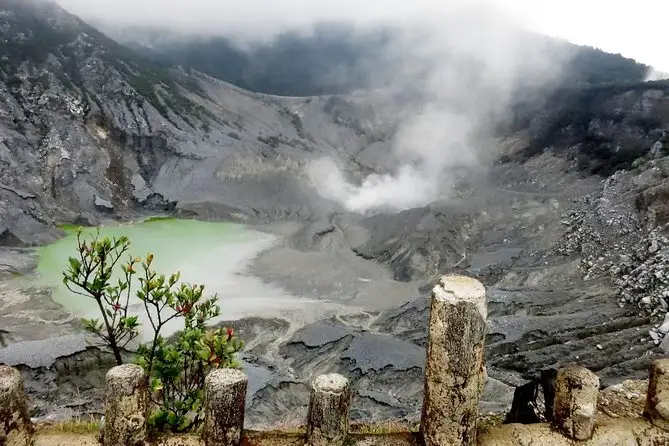 Tangkuban Perahu