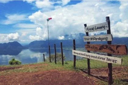 Puncak Lawang